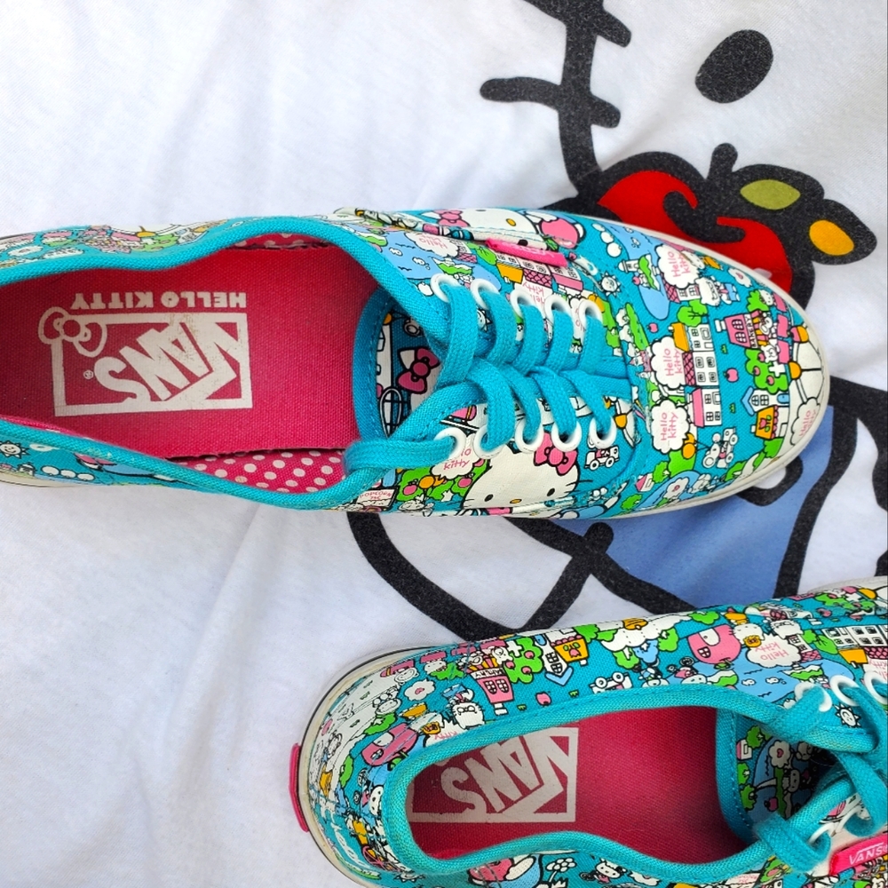 Hello Kitty Vans - Picture 5 of 12